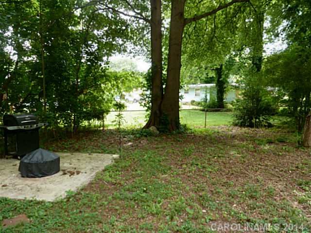 3515  Manchester Drive Charlotte North Carolina 28217