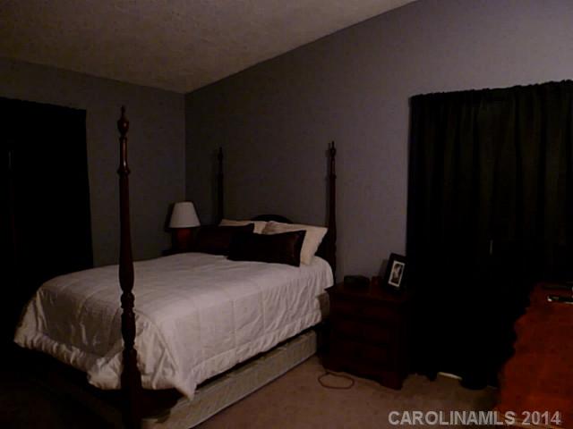 3515  Manchester Drive Charlotte North Carolina 28217