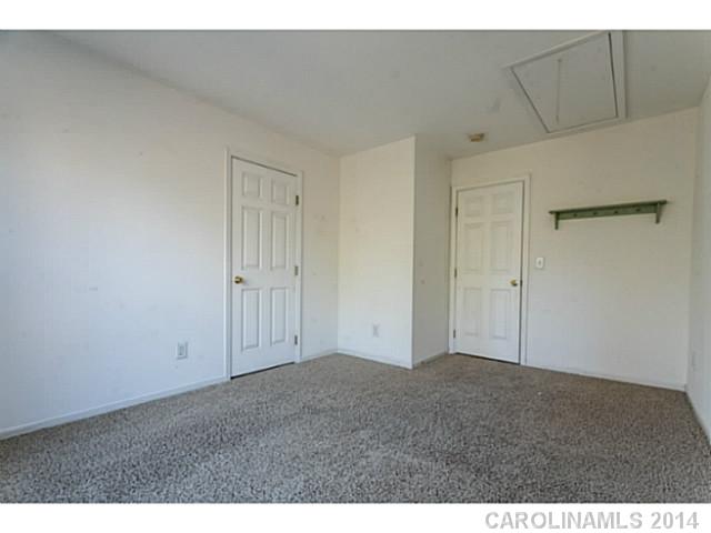 14326  Riding Hill Avenue Charlotte North Carolina 28213