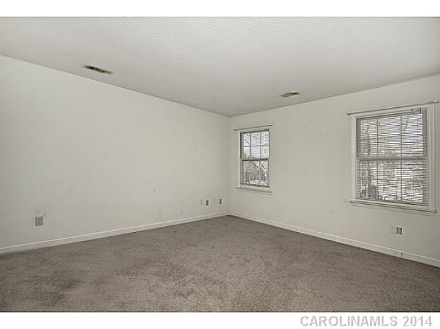 13709  Portpatrick Lane Matthews North Carolina 28105