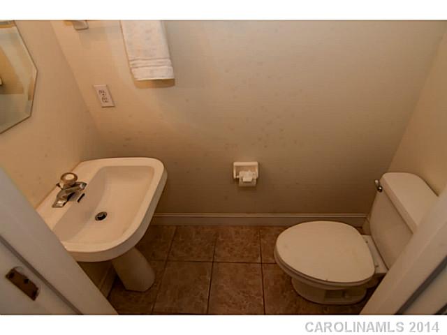 8939  Raven Park Drive Charlotte North Carolina 28216