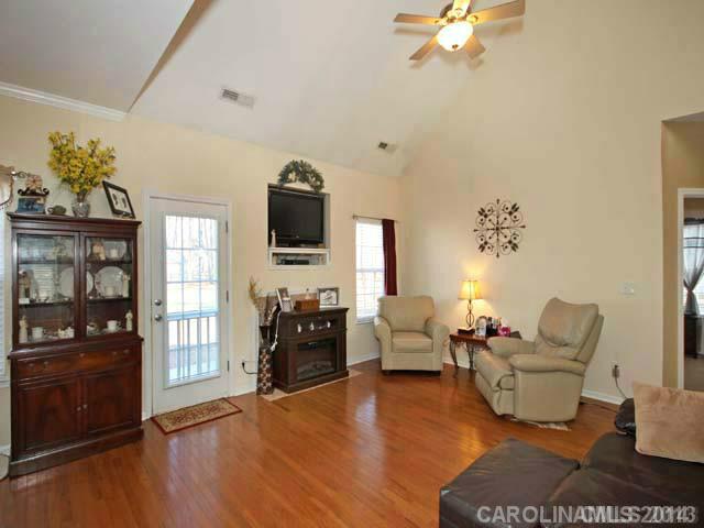 136  Farmdale Drive Troutman North Carolina 28166