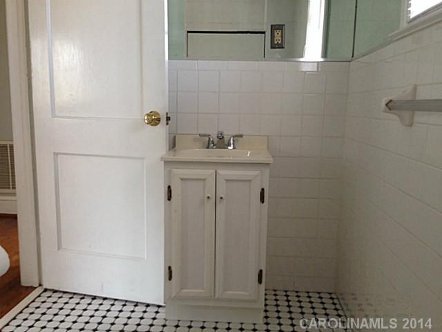 1927  Brandon Circle Charlotte North Carolina 28211