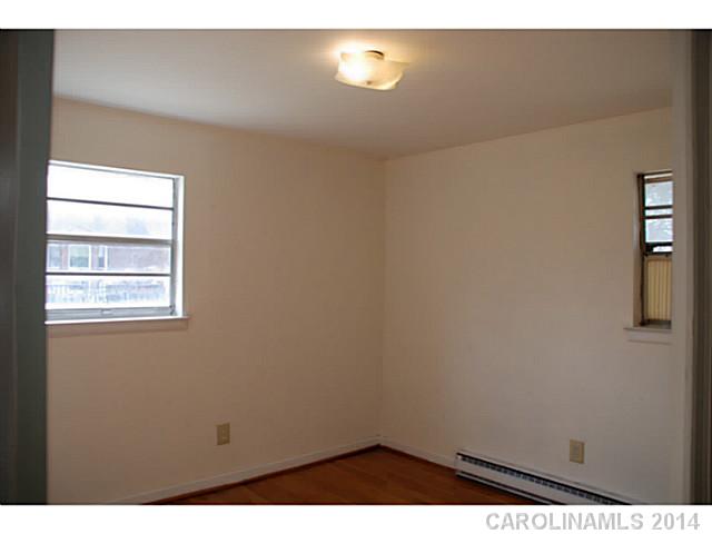 1319  Thompson Avenue Charlotte North Carolina 28216