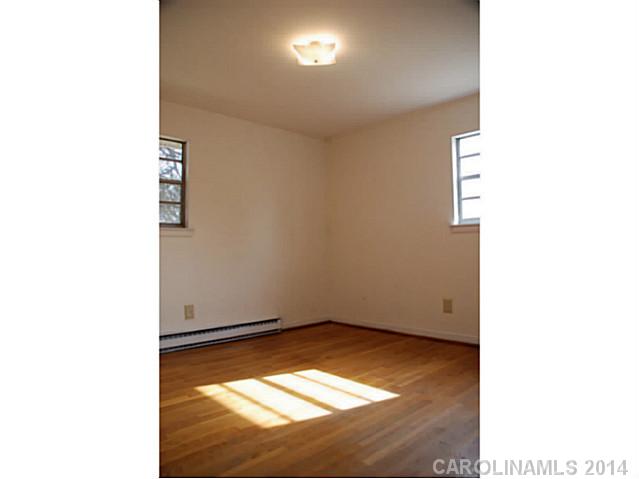 1319  Thompson Avenue Charlotte North Carolina 28216