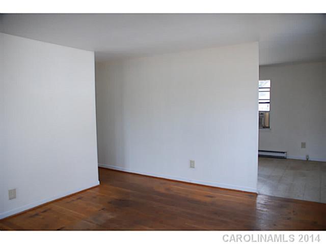 1319  Thompson Avenue Charlotte North Carolina 28216