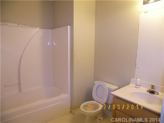 5322  Kiev Drive Charlotte North Carolina 28216