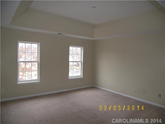 5322  Kiev Drive Charlotte North Carolina 28216