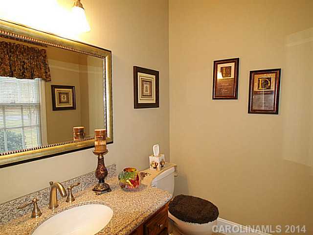 2421  Kirkholm Drive Matthews North Carolina 28105