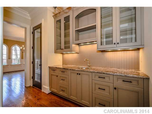 808  Huntington Park Drive Charlotte North Carolina 28211