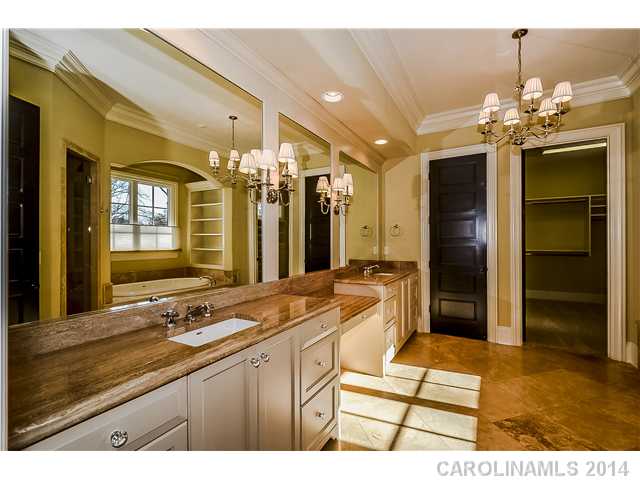 808  Huntington Park Drive Charlotte North Carolina 28211