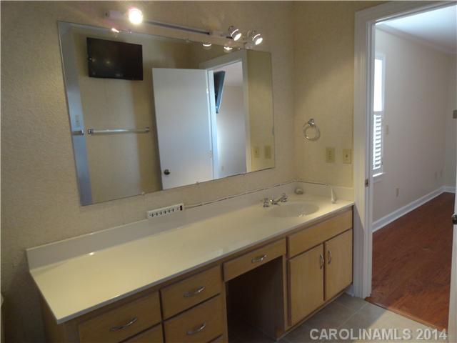 1951  Wexford Court Gastonia North Carolina 28054