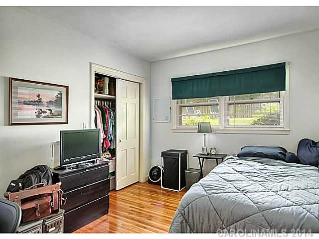 1100  Tuxedo Court Charlotte North Carolina 28211