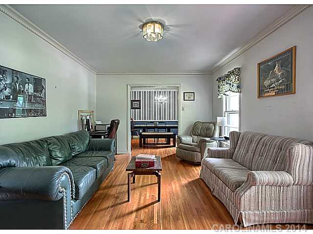 1100  Tuxedo Court Charlotte North Carolina 28211