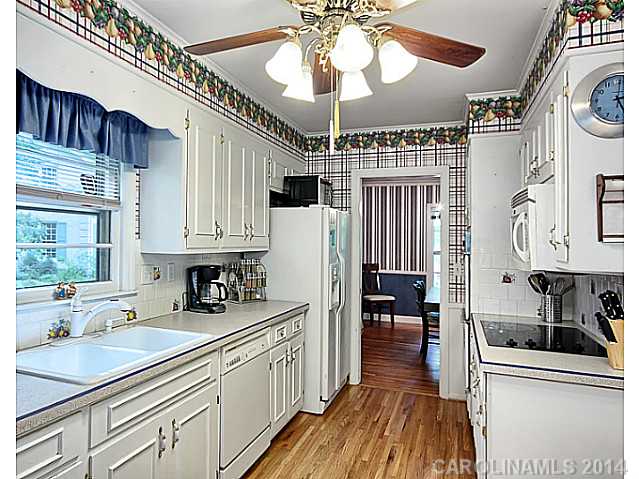 1100  Tuxedo Court Charlotte North Carolina 28211