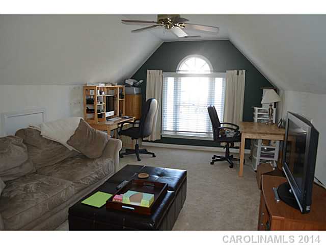 9907  Furlong Trail Charlotte North Carolina 28269