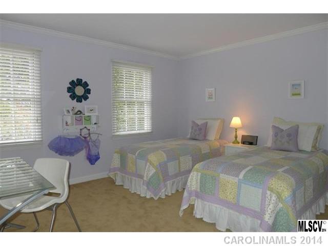 1955 NW 5th Lane Hickory North Carolina 28601