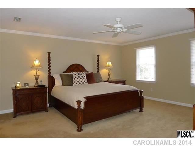 1955 NW 5th Lane Hickory North Carolina 28601