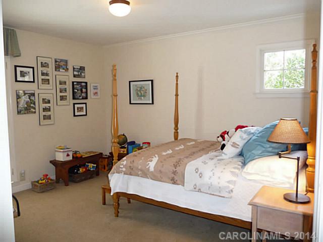 2626  Lori Lane Charlotte North Carolina 28226