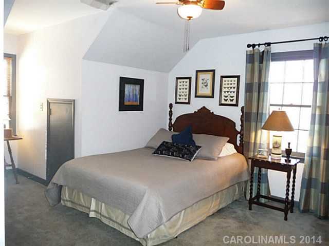 2626  Lori Lane Charlotte North Carolina 28226