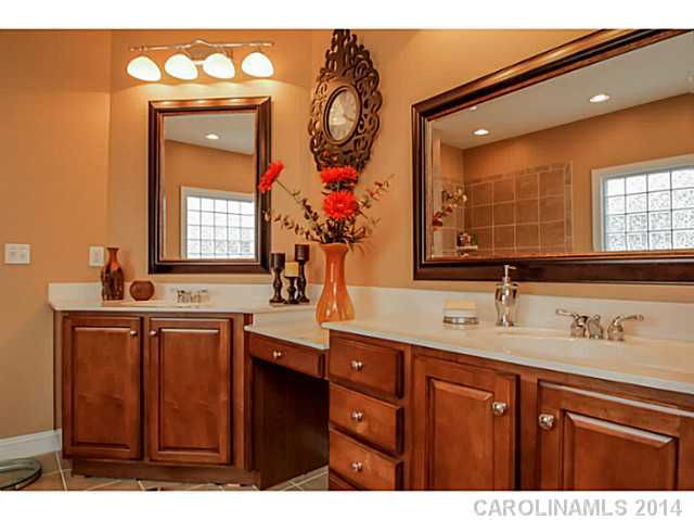 2588 S Shanklin Lane Denver North Carolina 28037