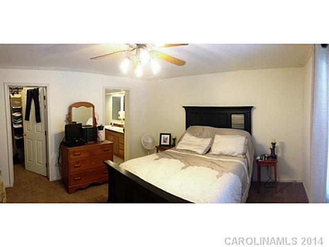 8921  Gosnell Drive Charlotte North Carolina 28227