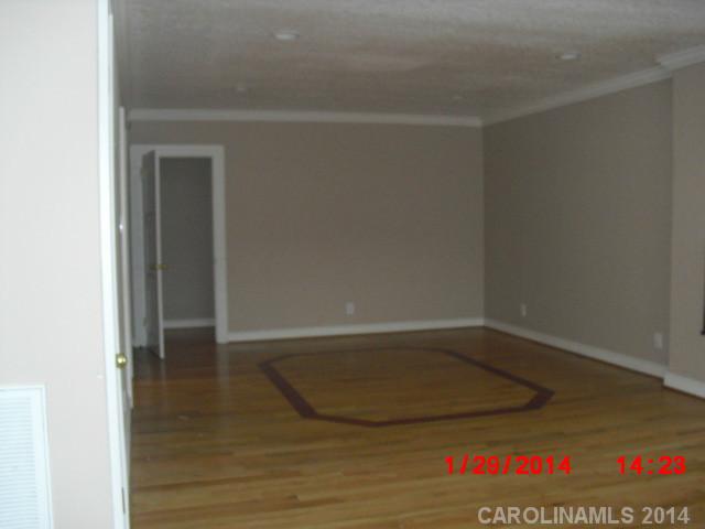 378 N Oakwood Drive Statesville North Carolina 28677