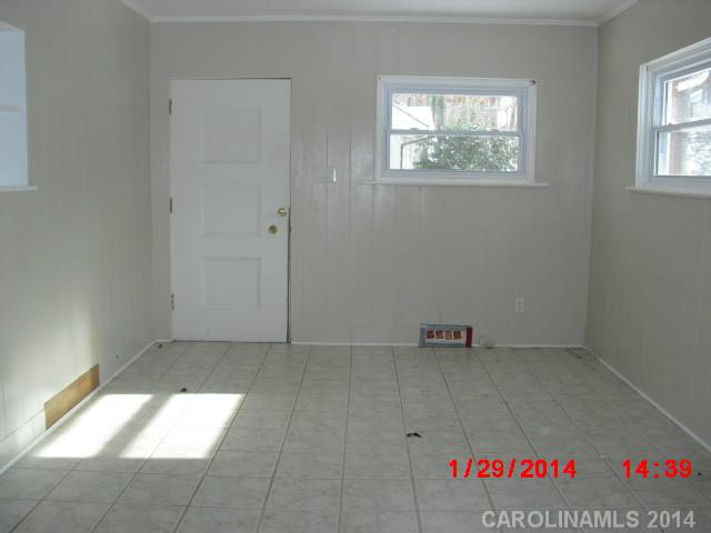 378 N Oakwood Drive Statesville North Carolina 28677