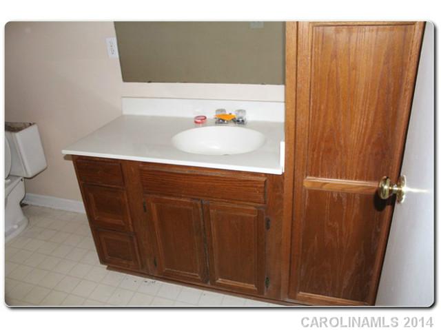 11604  Calgary Drive Charlotte North Carolina 28215