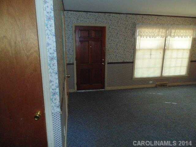 1332  Thriftwood Drive Charlotte North Carolina 28208