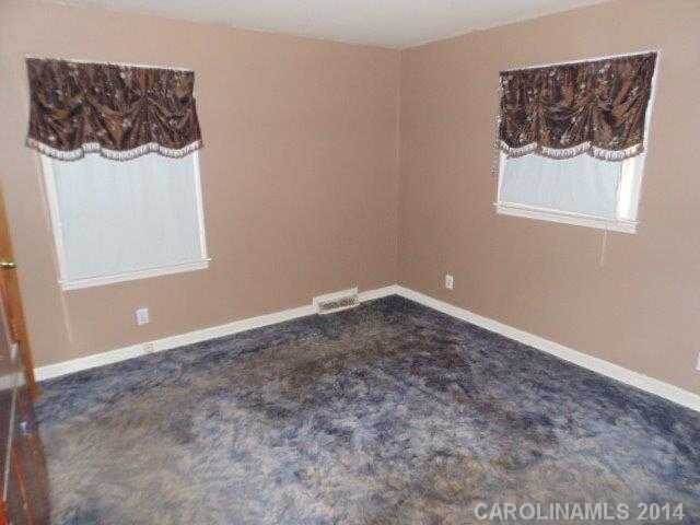 1332  Thriftwood Drive Charlotte North Carolina 28208