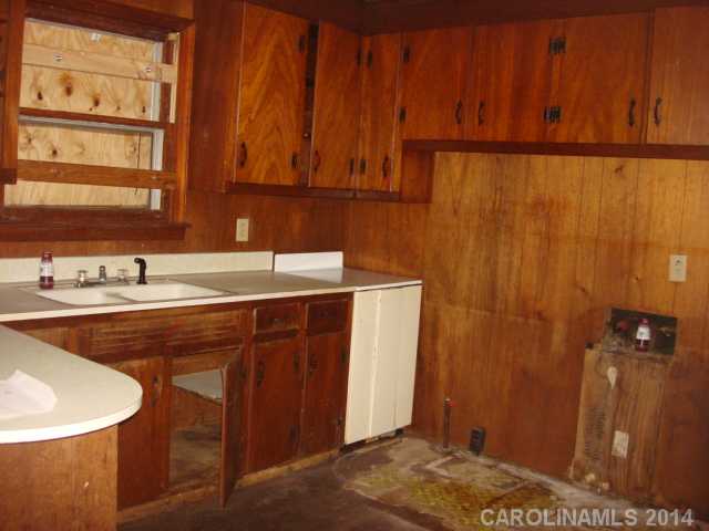 2208  Simmons Street Gastonia North Carolina 28052