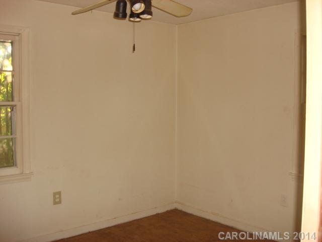 2208  Simmons Street Gastonia North Carolina 28052