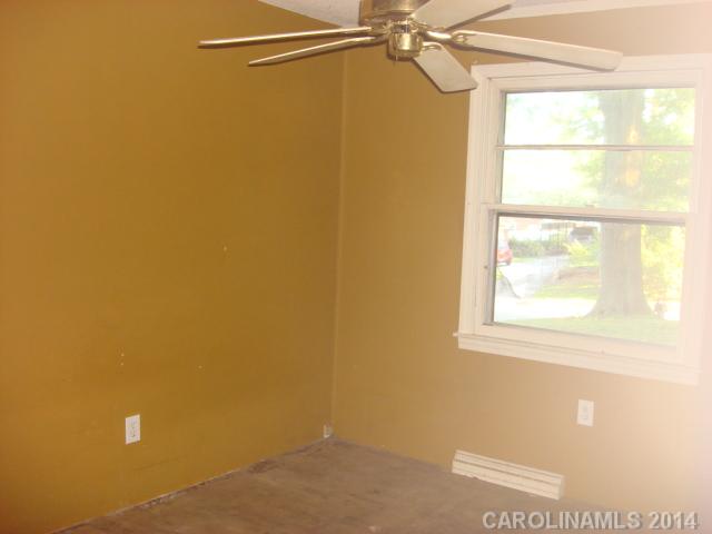 2208  Simmons Street Gastonia North Carolina 28052