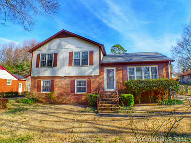 5353  Mock Robin Lane Charlotte North Carolina 28212