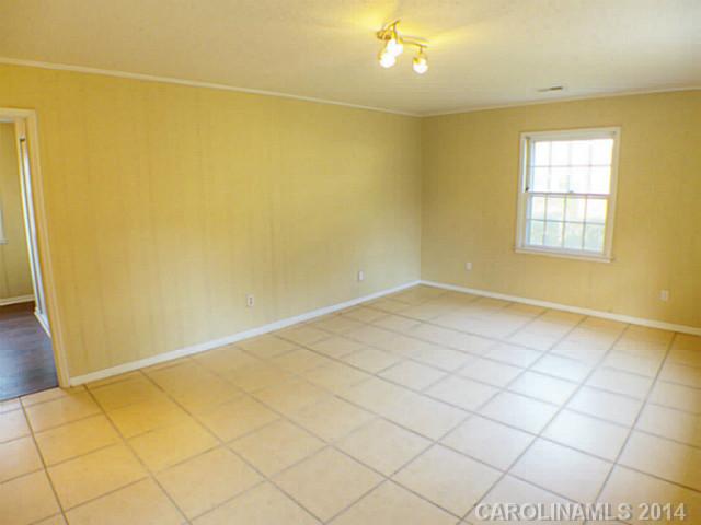 5353  Mock Robin Lane Charlotte North Carolina 28212