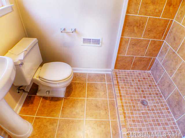 5353  Mock Robin Lane Charlotte North Carolina 28212