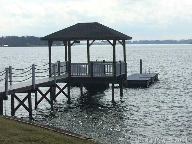 8142  Bay Pointe Drive Denver North Carolina 28037