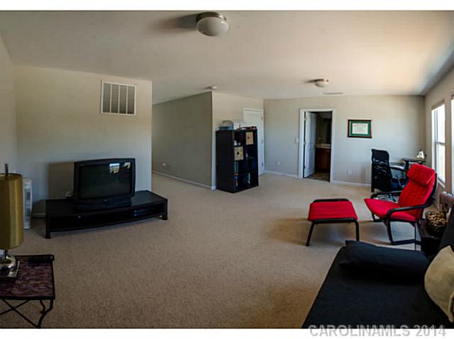 6117  Salamander Run Lane Charlotte North Carolina 28215