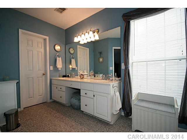 6319  Harburn Forest Drive Charlotte North Carolina 28269