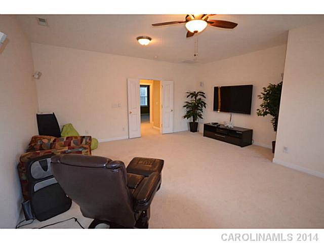 11340  Fountaingrove Drive Charlotte North Carolina 28262