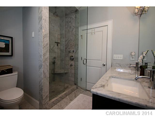 2125  Roslyn Avenue Charlotte North Carolina 28208