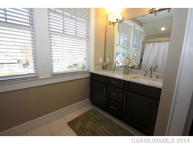 2125  Roslyn Avenue Charlotte North Carolina 28208