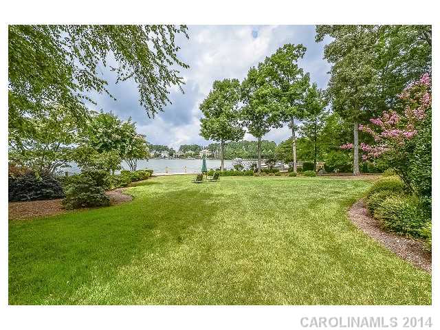 17146  Freshwater Lane Cornelius North Carolina 28031