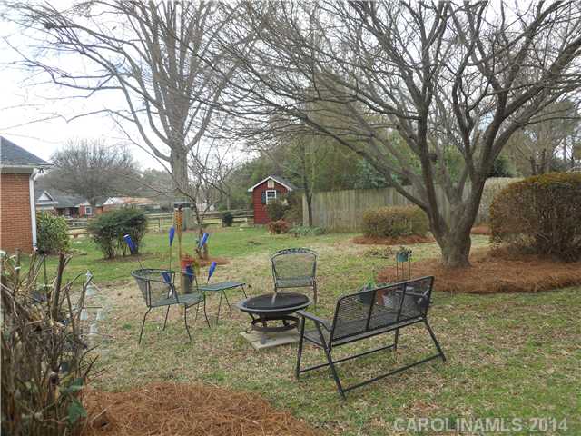 1802  Fairfield Drive Gastonia North Carolina 28054
