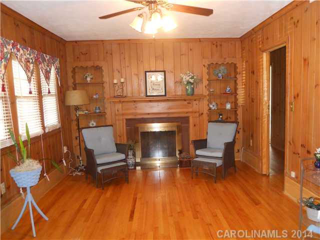 1802  Fairfield Drive Gastonia North Carolina 28054
