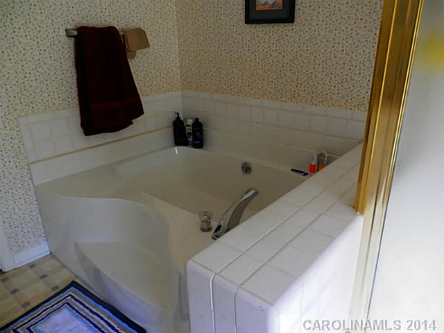 178  Scotland Drive Mooresville North Carolina 28115