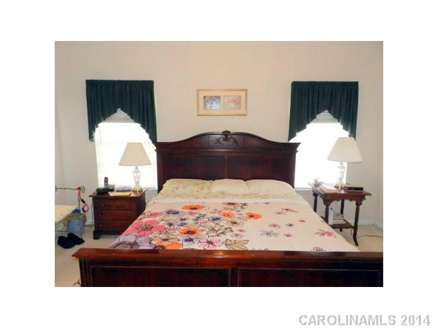 6605  Mallard Park Drive Charlotte North Carolina 28269