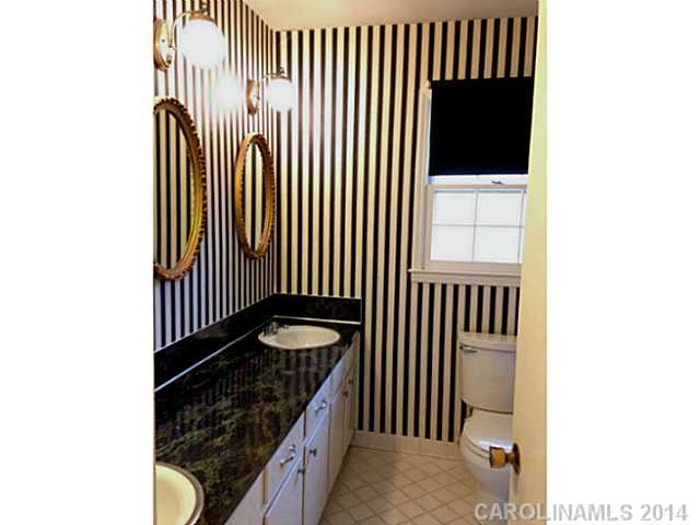 12101  Oakhaven Drive Charlotte North Carolina 28273