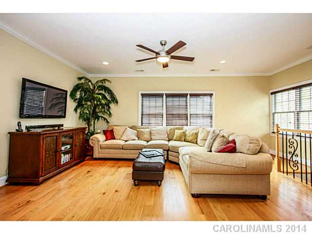 1312  Lost Oak Road Charlotte North Carolina 28270